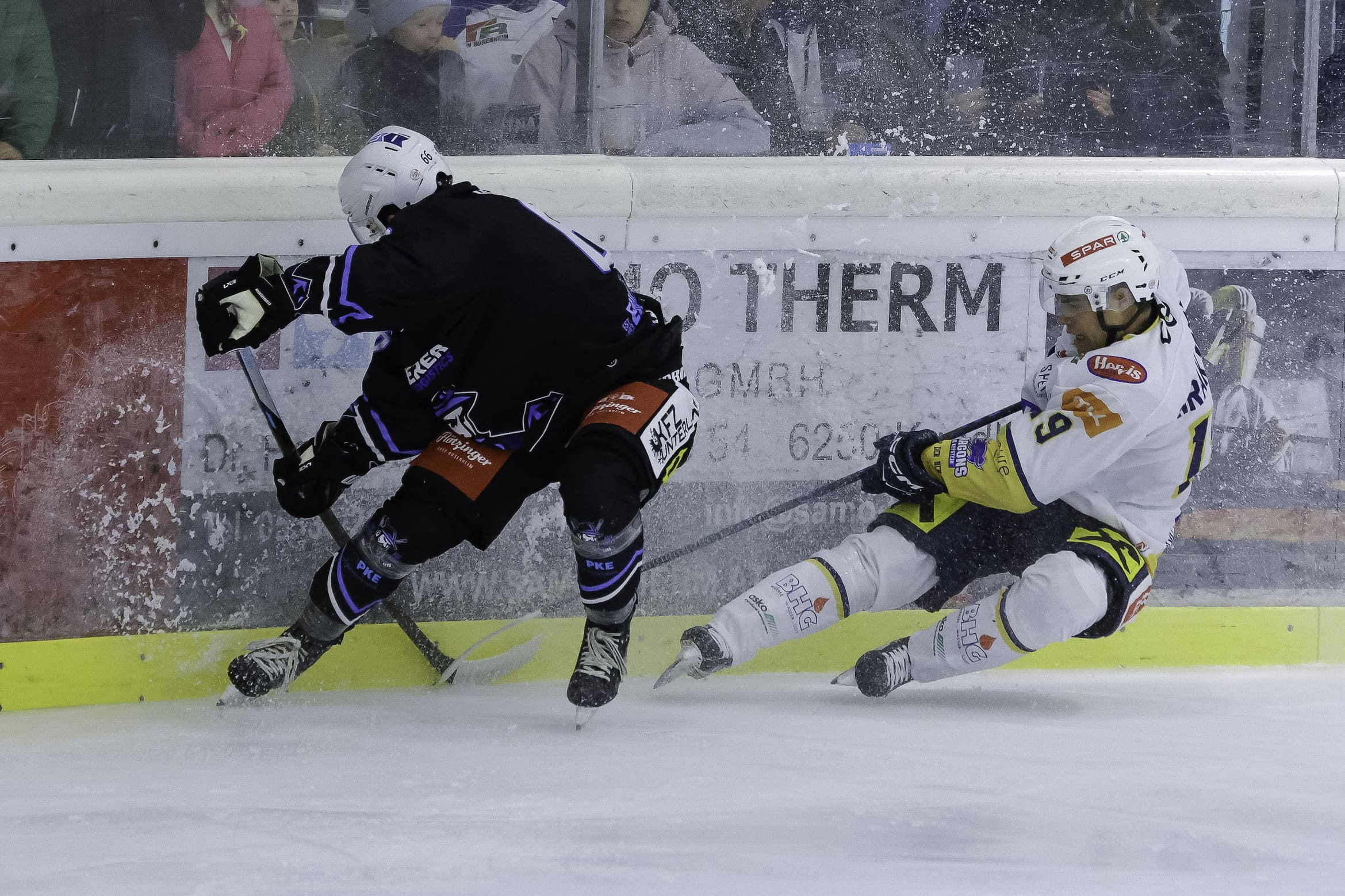 Dragons verlieren erstes Bezirksderby auswärts in OT.